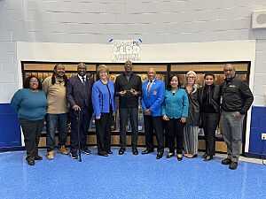 Edwin C. Moses Receives Key to the City Original - 4.29.23