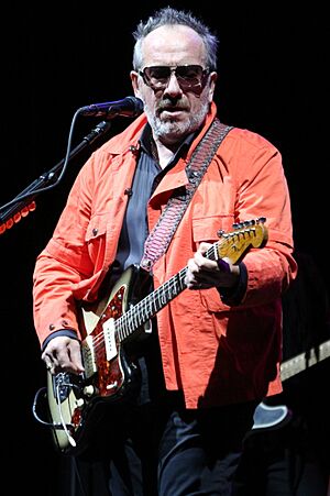 Elvis Costello (51409611378).jpg