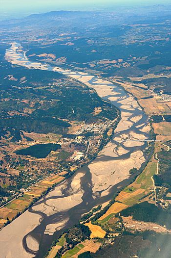 Itata river, Coelemu, Chile - Sand river curves.jpg