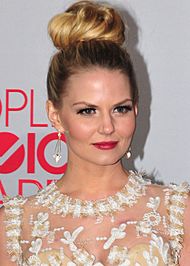 Jennifer Morrison at the 38th People's Choice Award (2) (cropped)
