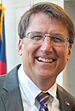 Pat McCrory in 2014.jpg