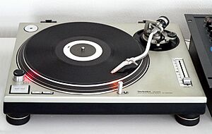 Technics SL-1200MK2-2