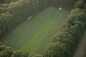 War cemetery Oosterbeek