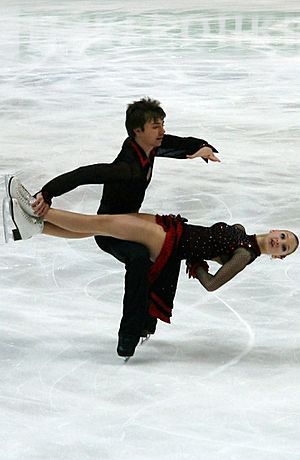 2011 WFSC 2d 116 Kristina Tremasova Dimitar Lichev.JPG