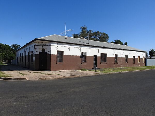 AU-NSW-Bourke-hotel Carriers Arms-2021