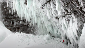 Angelika Rainer Helmcken Falls 3