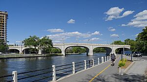 Bank Street Bridge 2014 p2