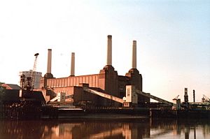 Battersea Power Station - geograph.org.uk - 794104