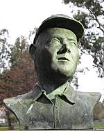 Bust of Arthur Morris.jpg