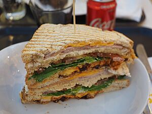Club sandwich at Café Picnic