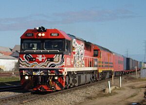 Freightlink container train headed for Darwin passes through Dry Creek on 5 Aug 2005 (cropped)
