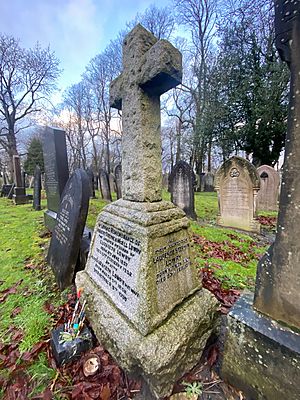 Grave of L S Lowry