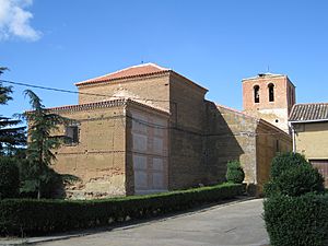 Iglesia de Nuestra Señora del Castillo, Pozo de Urama.jpg