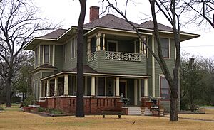 Joiner long house 2010