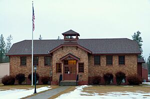 Loon Lake School - Loon Lake Washington