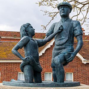Mudlarks statue, Portsmouth - 2023-04-21