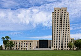 North Dakota State Capitol 02.jpg