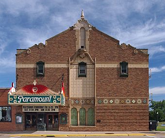 Paramount Theater Austin MN.jpg