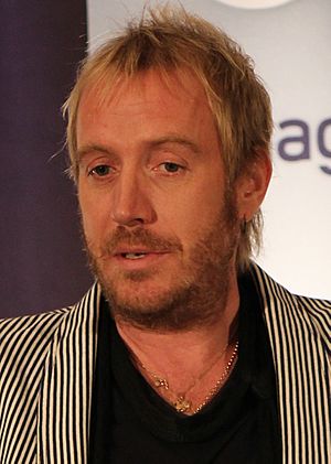 Rhys Ifans 2011 cropped (cropped).jpg
