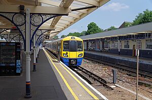 Richmond station MMB 22 378221