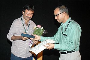 Shri Rajkumar Hirani, Director of the film ‘3 idiots’ being felicitated at the screening of the film, during the 41st International Film Festival (IFFI-2010), at Panaji, Goa on November 24, 2010