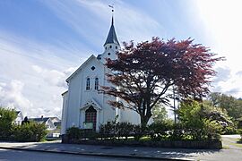 Skåre kirke 1858 Church Haugesund Norway 2020-06-06 DSC09436