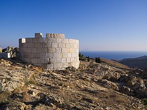 Άσπρος Πύργος Σερίφου 9549