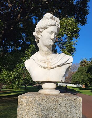 Apollo Belvedere, Queen Victoria Gardens
