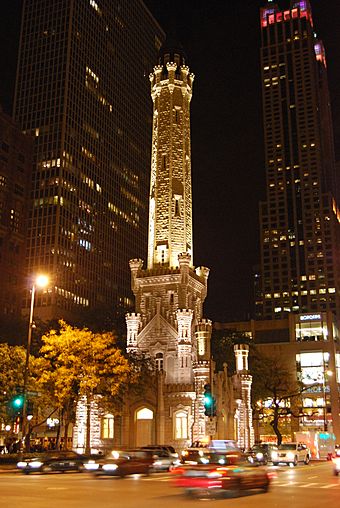 Chicago Water Tower by night.JPG