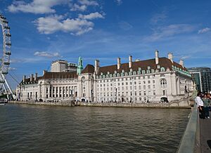 County Hall, London (West Face - 01).jpg