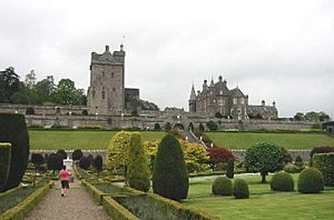 Drummond Castle & Gardens