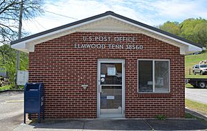 US Post Office in Elmwood
