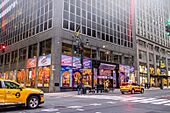 Exterior of Wonderland Dreams by Alexa Meade was located at 529 5th Ave, NYC
