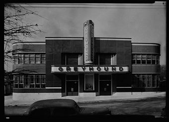Greyhound Bus Station, Jackson Mississippi 1939-12-22.jpg