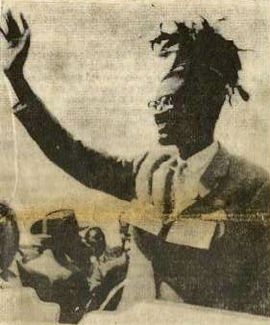 Lumumba waves to supporters