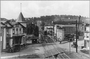 Maryland. Oakland, railroad crossing in mid-town LCCN2012649461