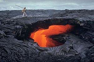 Mauna Ulu lava tube october 1970