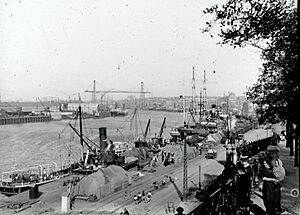 Nantes, La Loire et Le Pont Transbordeur en 1912