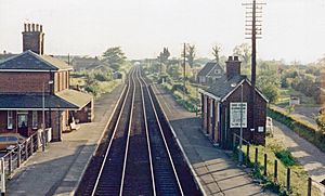 Oulton Broad South station geograph-3965188-by-Ben-Brooksbank