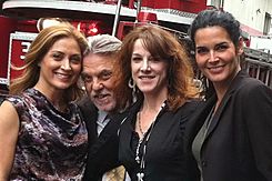Rizzoli & Isles Season 2 Alley Scene -crop- Sasha Alexander, Bruce McGill, Janet Tamaro and Angie Harmon