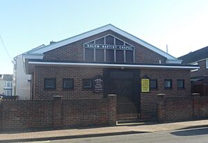 Salem Baptist Chapel, Shearer Road, Buckland (November 2017) (1)