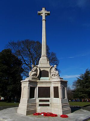 Sutton War Memorial, Manor Park, Sutton, Surrey, Greater London (26)