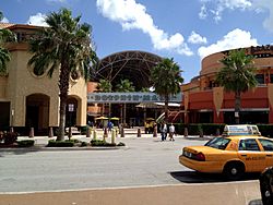 Dolphin Mall, Sweetwater