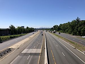 2021-06-17 10 04 08 View east along Interstate 80 (Bergen-Passaic Expressway) from the overpass for northbound New Jersey State Route 17 in Hackensack, Bergen County, New Jersey