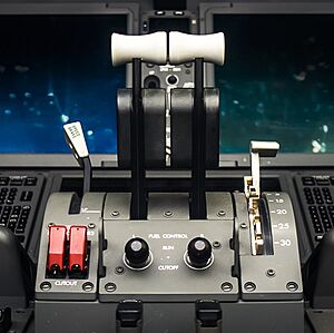 787 Dreamliner throttle control module