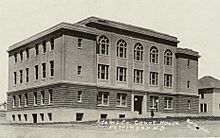 Postcard. Adams County Courthouse in Hettinger