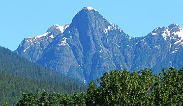 Diobsud Buttes seen from North Cascades Highway.jpg