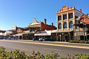 Hannan Street, Kalgoorlie, 2018 (04)