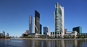 Melbourne Yarra River of City South & North Bank.jpg