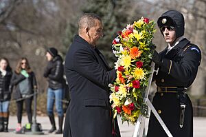 President of the Republic of Trinidad and Tobago lays a wreath at the Tomb of the Unknown Soldier in Arlington National Cemetery (25333027762)